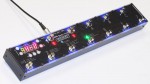 MIDI Grande 12F1D má jasně svítící displej a 7 ovládacích tlačítek