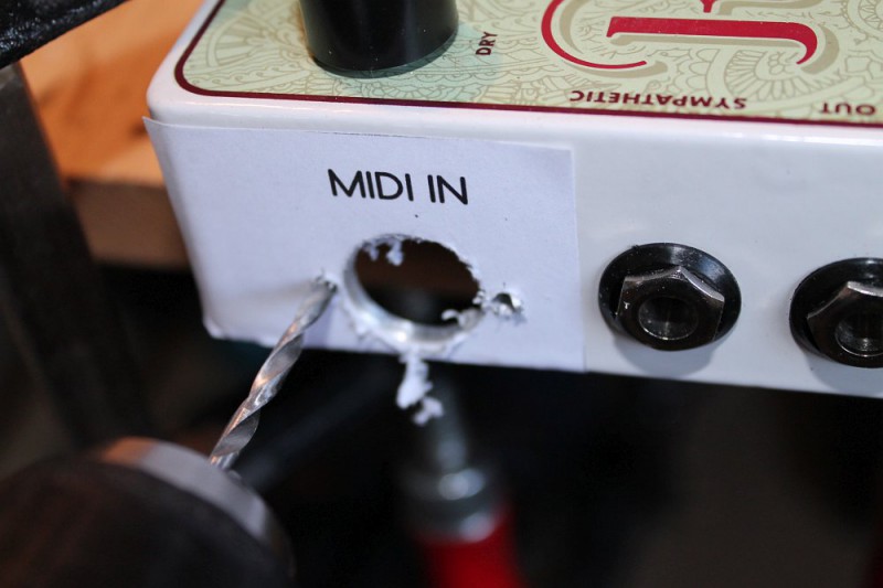 EHX-Ravish-MIDI-mod_140