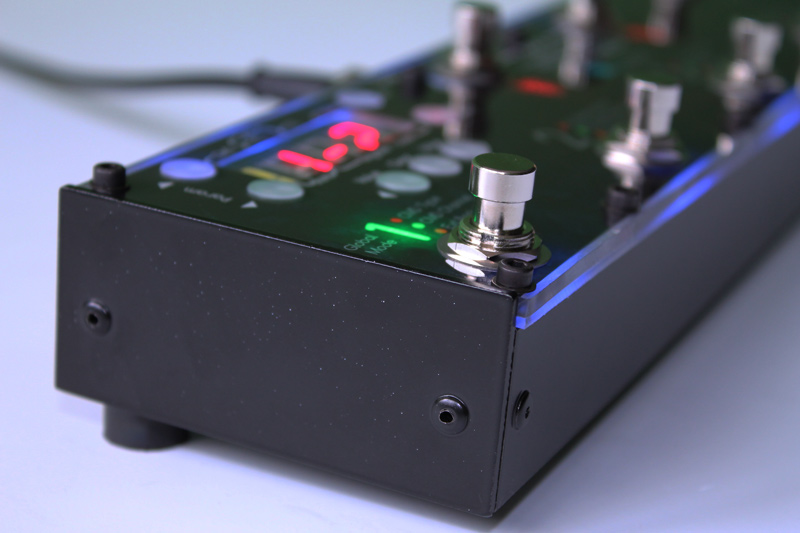 MIDI Grande 8F1D has very quiet footswitches